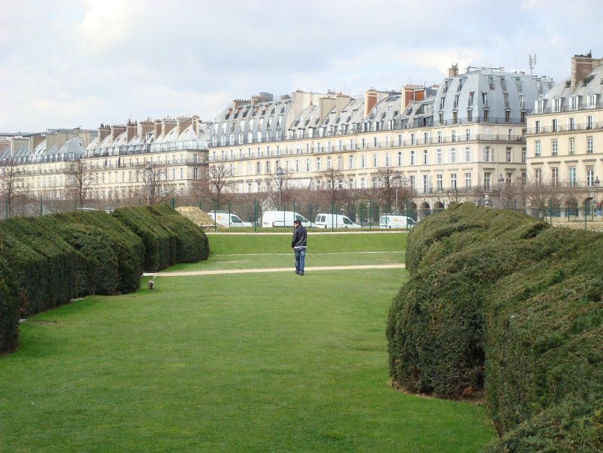 parismarch200812.jpg