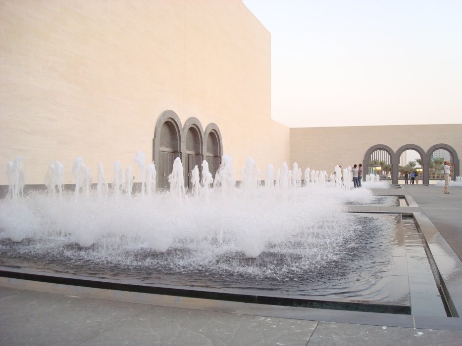 qatarnov0984.jpg